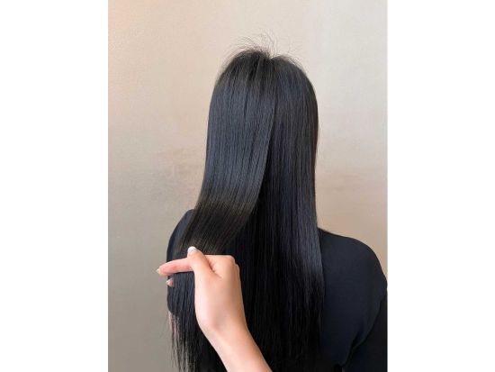 「JUNO HAIR 明洞2号店」 顔型＆肌色に合わせたヘアデザインが叶う 髪の状態に合わせてヘアケアやスパが選択可能＜英語対応可＞