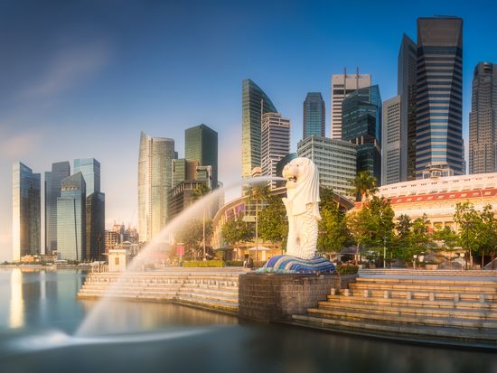 Singapore_Skyline_shutterstock_793744309