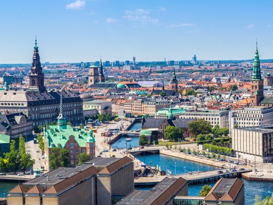 コペンハーゲン発ストックホルム着　北欧3か国周遊ツアー　オスロ＋ソグネフィヨルド＋ベルゲンなど訪問＜6泊7日／水曜／1名催行／日本語＞