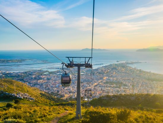 シチリア2泊3日観光ツアー　パレルモ＋トラーパニ＆エリチェ訪問＜貸切／朝食付き／パレルモ空港発＞by Max Harvest