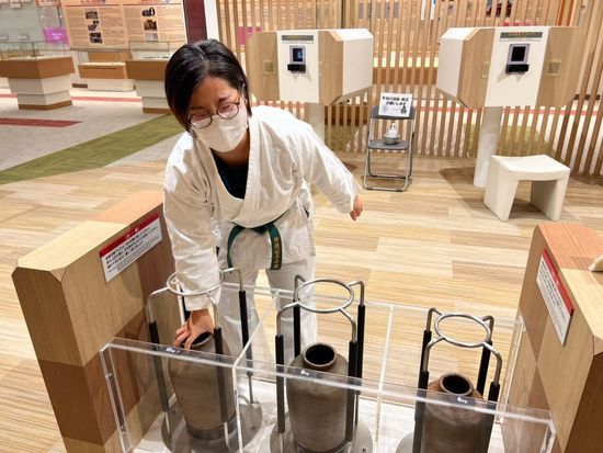 WH91B_3027f638-36fb-4231-ae87-32