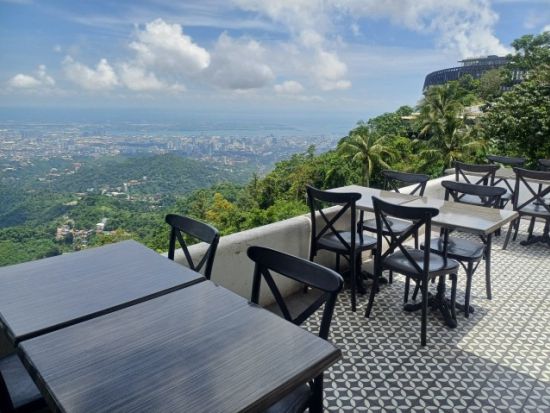 セブ島の絶景＆フォトジェニックツアー　テンプル・オブ・レイア＋トップス展望台＋ シラオガーデン　嬉しい大人気ジェラート付き＜選べる午前・午後／日本語ガイド＞