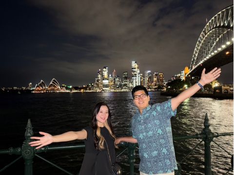 【ナイトツアー】シドニーの人気パブでディナー＋夜景鑑賞！現地日本語ガイドがおすすめスポットへご案内！＜日本語ガイド／記念写真データ付き＞