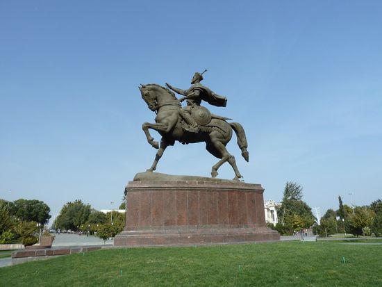 ティムール広場