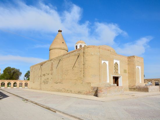 Uzbekistan_Bukhara_Chashma Ayub Mausoleum_30383455