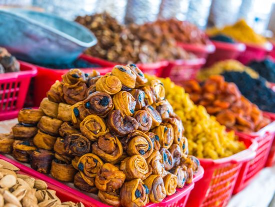 Siab_Bazzar_Dried_Food_shutterstock_1425852077