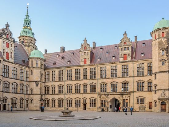 _Helsingor_Kronborg-Castle_shutterstock_354295418