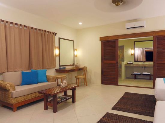 BluewaterSumilon-Deluxe-room2