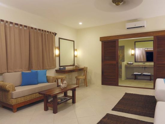 スミロン島内唯一のリゾートホテル「ブルーウォーター・スミロン・アイランド・リゾート」宿泊プラン＜1泊2日／夕朝食付き／往復送迎あり＞