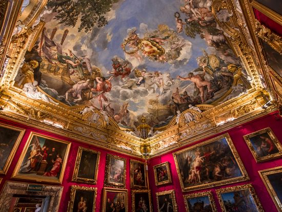 Italy_Florence_Pitti Palace_pixta_78572659_M