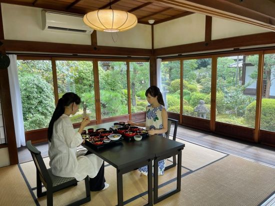 【国指定史跡　隨心院　貸切体験】小野小町や皇室ゆかりの門跡寺院　客殿を貸切で精進料理に舌鼓＋境内自由拝観＋写経体験も可能＜約2時間／山科区小野御霊町＞