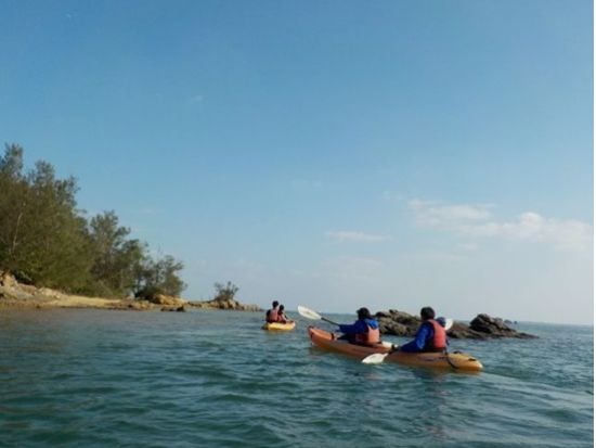 沖縄県カヤック・カヌー協会公認ガイドと億首川マングローブ→海→ローカルビーチ上陸！3歳～シニアOK、初心者も2回目も◎ネイチャーツアー♪GoPro無料撮影付