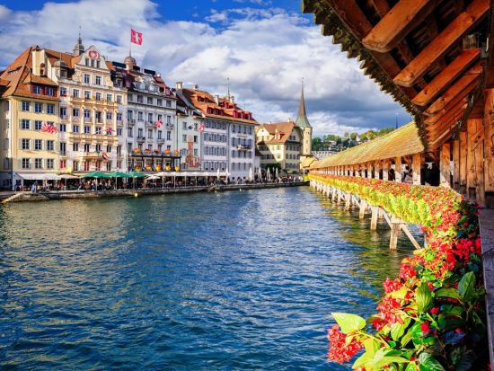 ミラノ発着　スイス名峰周遊＆イタリア　ツェルマット＋チューリッヒ＋ルツェルン＋ジュネーブ＋ストレーザなど＜8泊9日／水曜／1名催行／日本語＞