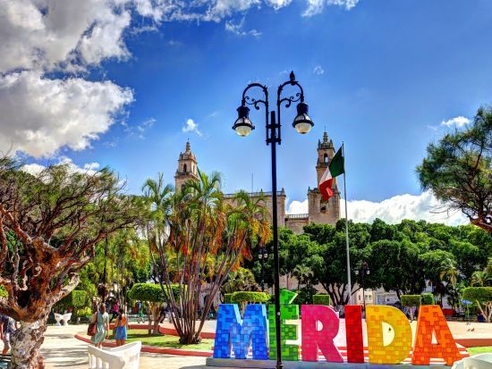 メキシコ周遊5泊6日ツアー　世界遺産テオティワカン＋ウシュマル＋チチェン・イッツァ遺跡訪問＜日本語＆英語ガイド／メキシコシティ発着＞