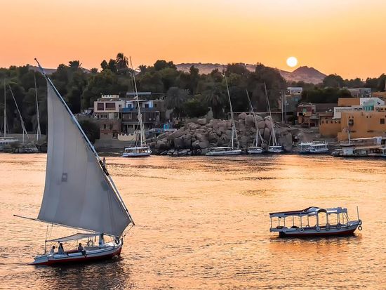 Egypt_aswan_felucca_shutterstock_1210486354