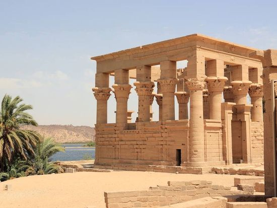 Egypt_aswan_isis_shutterstock_231609199