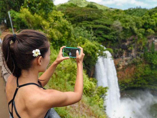 wailua-falls_shutterstock_789421651