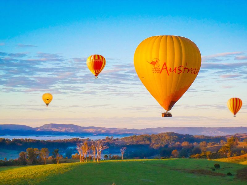 5. Hot_Air_Balloon_Gold_Coast_four_balloons_flight
