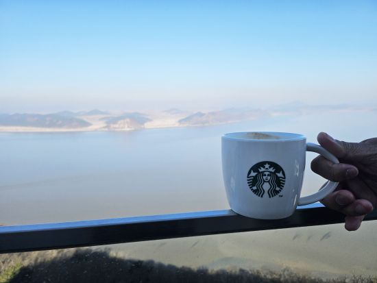 北朝鮮が見えるスターバックス＆ショッピングツアー　愛妓峰（エギボン）平和生態公園＋現代プレミアムアウトレット＜ソウル発／1名参加OK／日本語ガイド＞ 