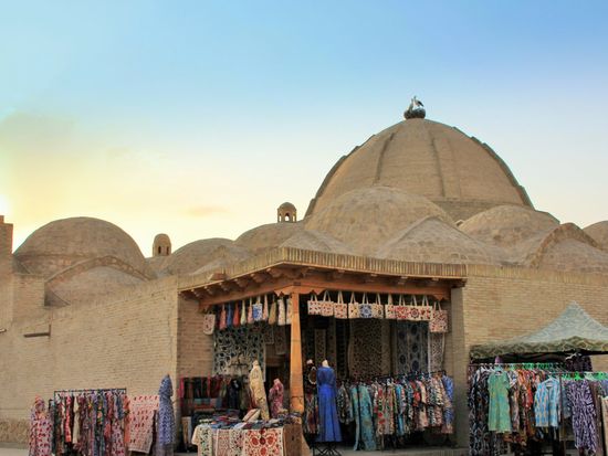 タキバザールpixta_58922810_M