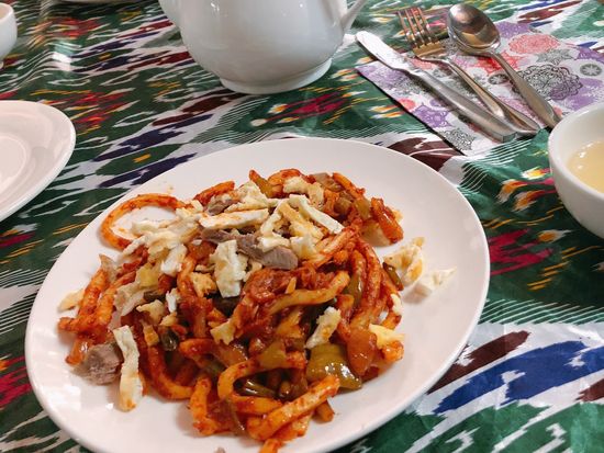 ラグマンpixta_103819228_M