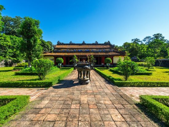 ハノイ発 ベトナム統一鉄道寝台列車で行くフエ・ダナン3日間 ＜空港送迎／日本語ガイド／列車・ホテル宿泊／食事付＞