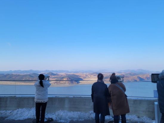 【早朝到着日プラン】仁川空港早朝便向け 北朝鮮が見えるスターバックス(エギボン平和生態公園)＋チムジルバン休憩　＜貸切／ソウル市内お送り／韓国語ドライバー＞