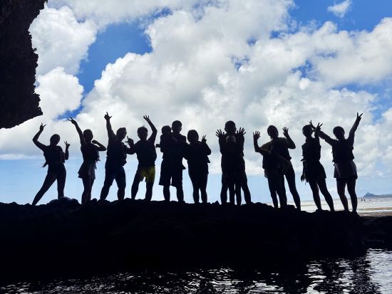 石垣島青の洞窟シュノーケリング　1時間の短時間コース or カヤックやSUPセットのロングコースから選択！石垣島出身ガイドがご案内＜市街地ホテル送迎可／石垣島＞