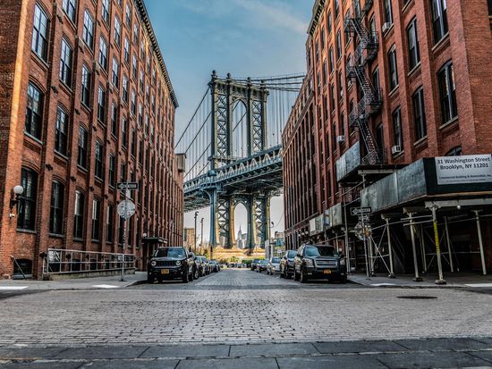 USA_New York_Brooklyn_Manhattan Bridge_shutterstock_1071270287 (1)