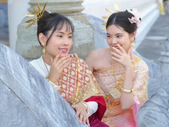 SNSフォロワー数3万人超え！人気カメラマン「ジャックさん」とワット・アルンでフォト撮影　タイ民族衣装レンタル＋ヘアメイク付き ＜日本語ガイド／午前＞