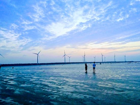 台中貸切観光チャーター　出発時間・滞在時間がアレンジ可能＜最大6名／6時間／日本語ドライバー／台中発着＞※1台あたり料金