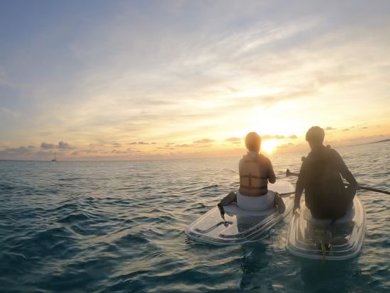 【全年齢対応可能！送迎無料サービスあり・3名以上で無料貸切☆】サンセットSUPツアー！一面オレンジの水面の中で幻想的な体験を！【沖縄・宮古島】