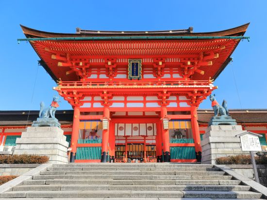 【英語ツアー】京都＆奈良人気スポット巡り 伏見稲荷大社＋嵐山＋奈良公園 日帰りバスツアー＜大阪発／神戸牛しゃぶしゃぶの昼食付／英語ガイド＞