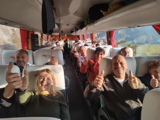 クスコ〜チチカカ湖（ウロス島） 1泊2日観光ツアー！バスで名所を訪問しながらアンデス越え☆＜英語ガイド／クスコ発フリアカ空港着＞