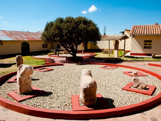 Peru_Puno_shutterstock_1139655017