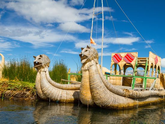 Peru_Puno_shutterstock_129154349