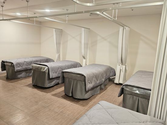 5名部屋(カーテンあり)