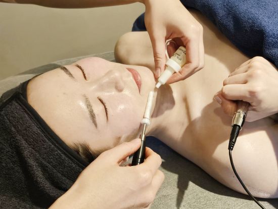 安SKIN「アンスキン」フェイシャルエステ　皮膚美容の知識を生かした小顔ケアやスキンケアメニューが自慢＜当日予約可／日本語OK／明洞駅徒歩3分＞