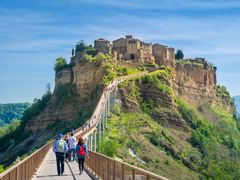 RS15015_Rome_3-regions-tour_civita-di-bagnoregio-walk