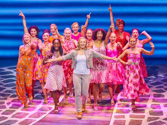 1102-1660_c_Brinkhoff-Moegenburg copy 2