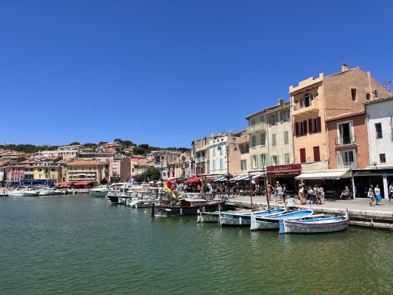 日本語ドライバーガイドがご案内！憧れの南仏を気ままにドライブ　お好きな場所へご案内＜貸切／日本語／マルセイユ発＞