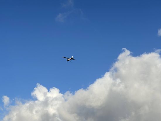 飛行機操縦体験　離陸から着陸まで本格パイロット気分を満喫！キッズ体験プランあり＜6歳以上／日本語パイロット＞