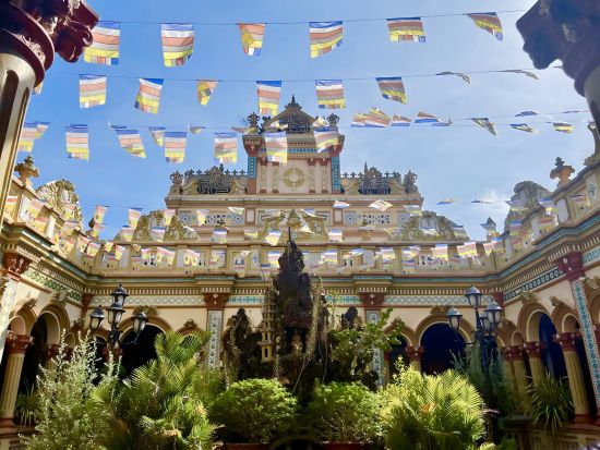 メコン川クルーズ＆永長寺観光ツアー　ミトー＆ラン島で南ベトナムの魅力を満喫！＜象耳魚の昼食／英語ガイド＞