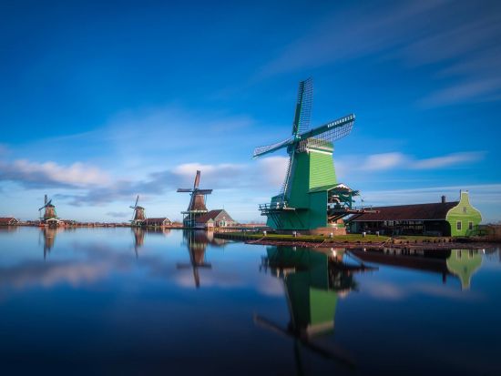 ザーンセスカンス風車村 送迎ツアー＜貸切／日本語チャットサポート／アムステルダム発＞