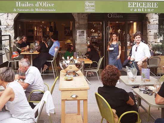 QUAI DES OLIVIERS