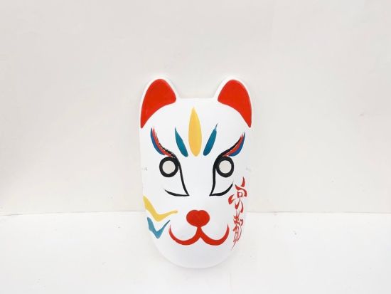 絵付け体験！ 狐面・だるま・風鈴を好きな色で彩るアートクラフト＜約40～60分／京都駅から徒歩5分＞