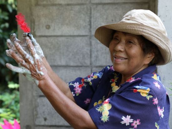 おばあと巡る自然探検＆薬膳ランチ体験 山野草の宝庫やんばるを探検しよう◎嬉しい摘みたて山野草ランチ＆山野草茶付き♪＜約3時間＞