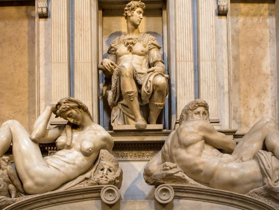 italy_florence_basilica-of-san-lorenzo_shutterstock_626926124