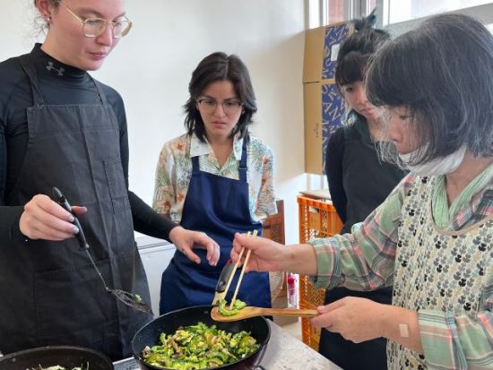 やんばる有機農園体験 おじいと野菜収穫＆おばあと沖縄家庭料理作り お腹もココロも大満足プラン＜オーガニックランチ付／約3時間＞