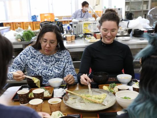 やんばる有機農園体験 おじいと野菜収穫＆おばあと沖縄家庭料理作り お腹もココロも大満足プラン＜オーガニックランチ付／約3時間＞